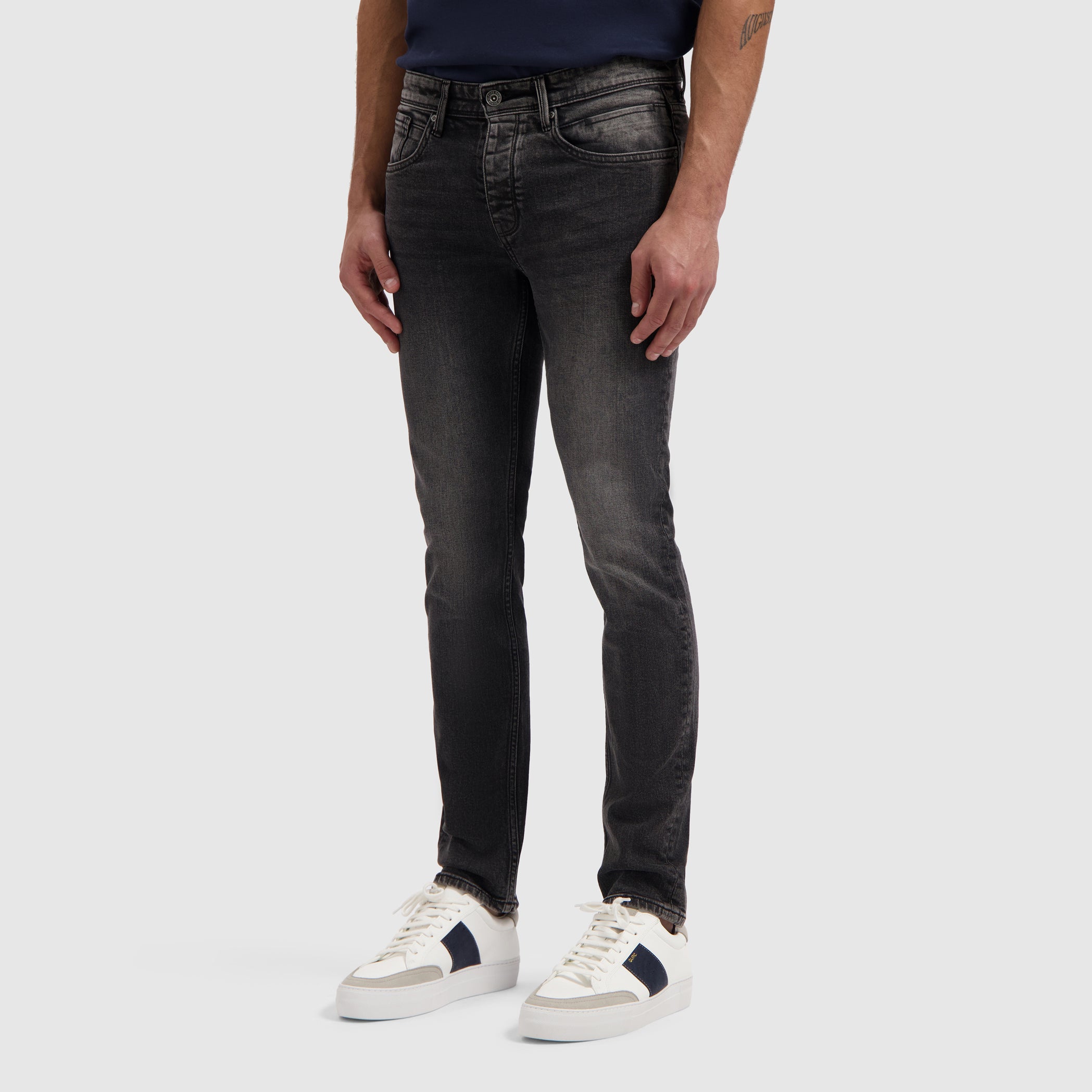 The Ryan Slim Fit Jeans | Denim Dark Grey