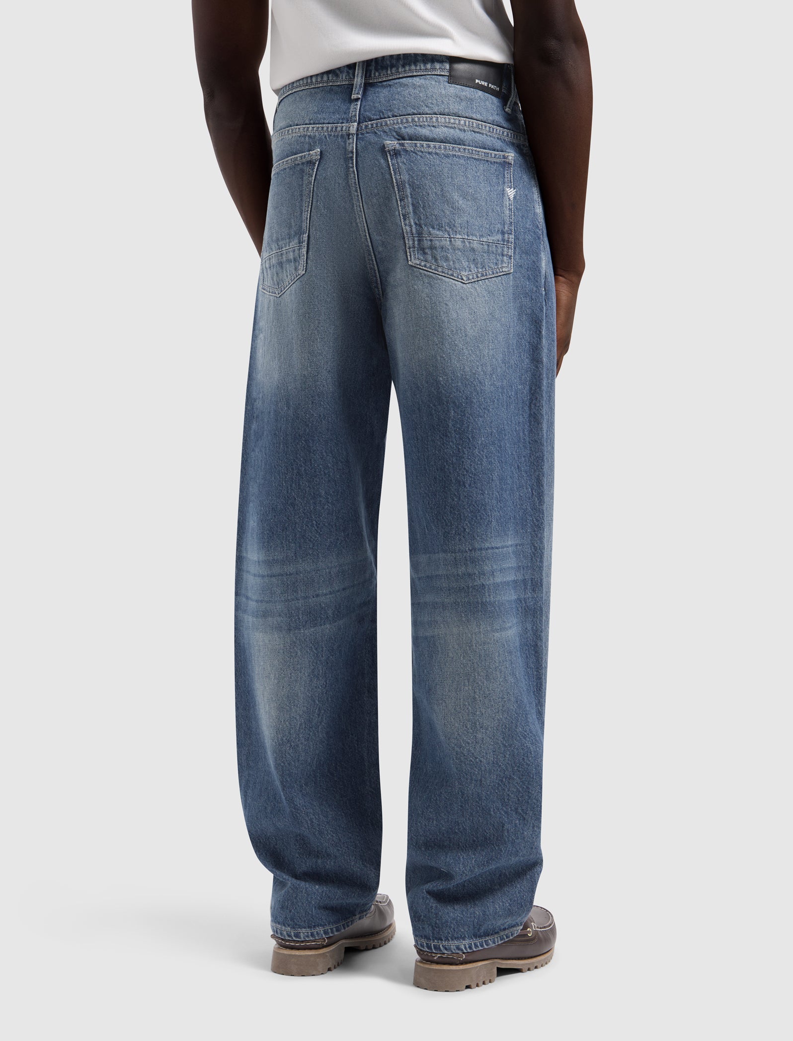 The Chase Loose Fit Jeans | Denim Mid Blue