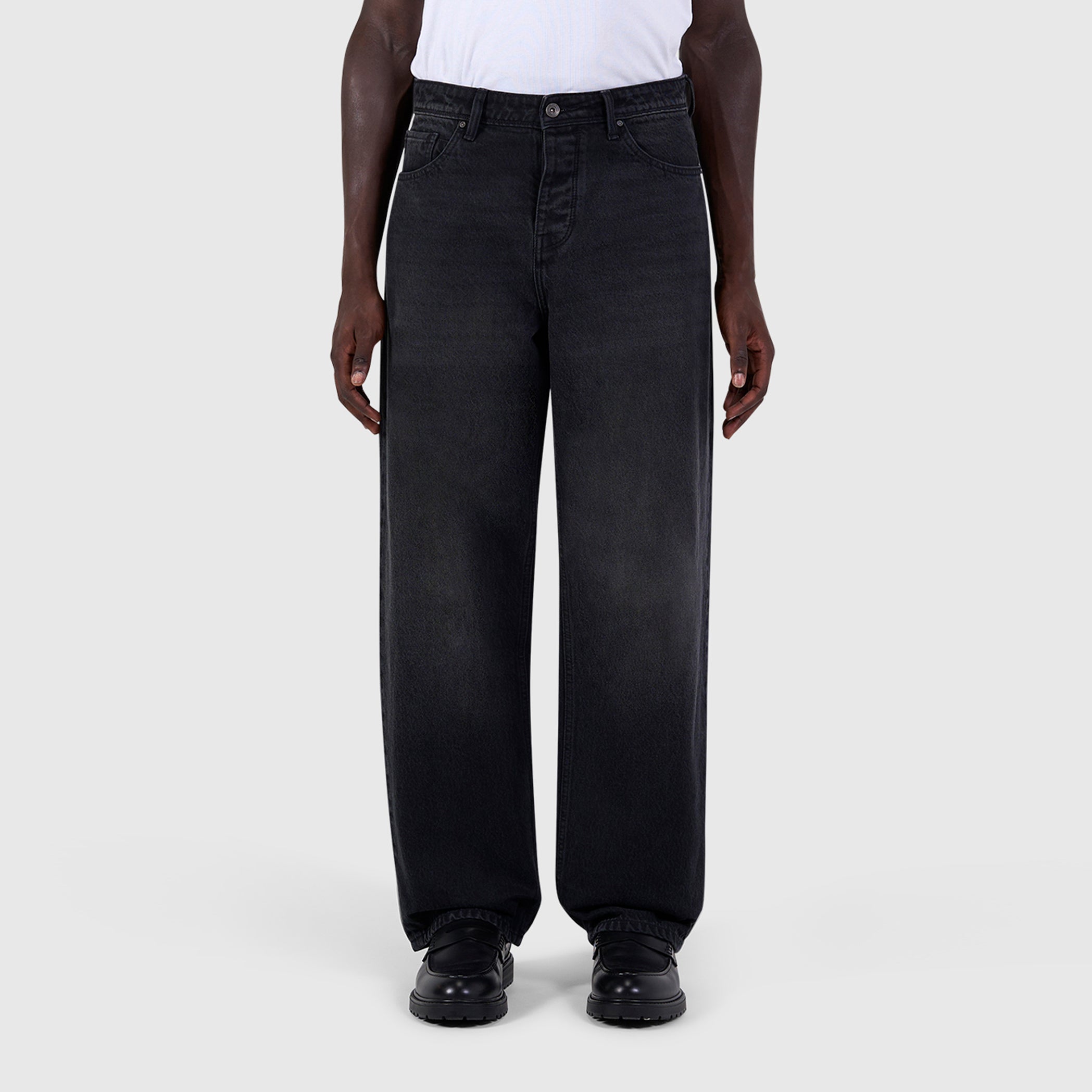 The Chase Loose Fit Jeans | Denim Washed Black