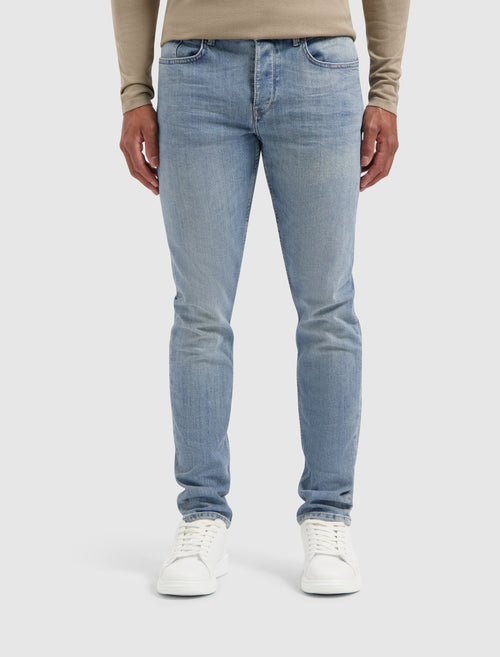 The Ryan Slim Fit Jeans | Denim Light Blue