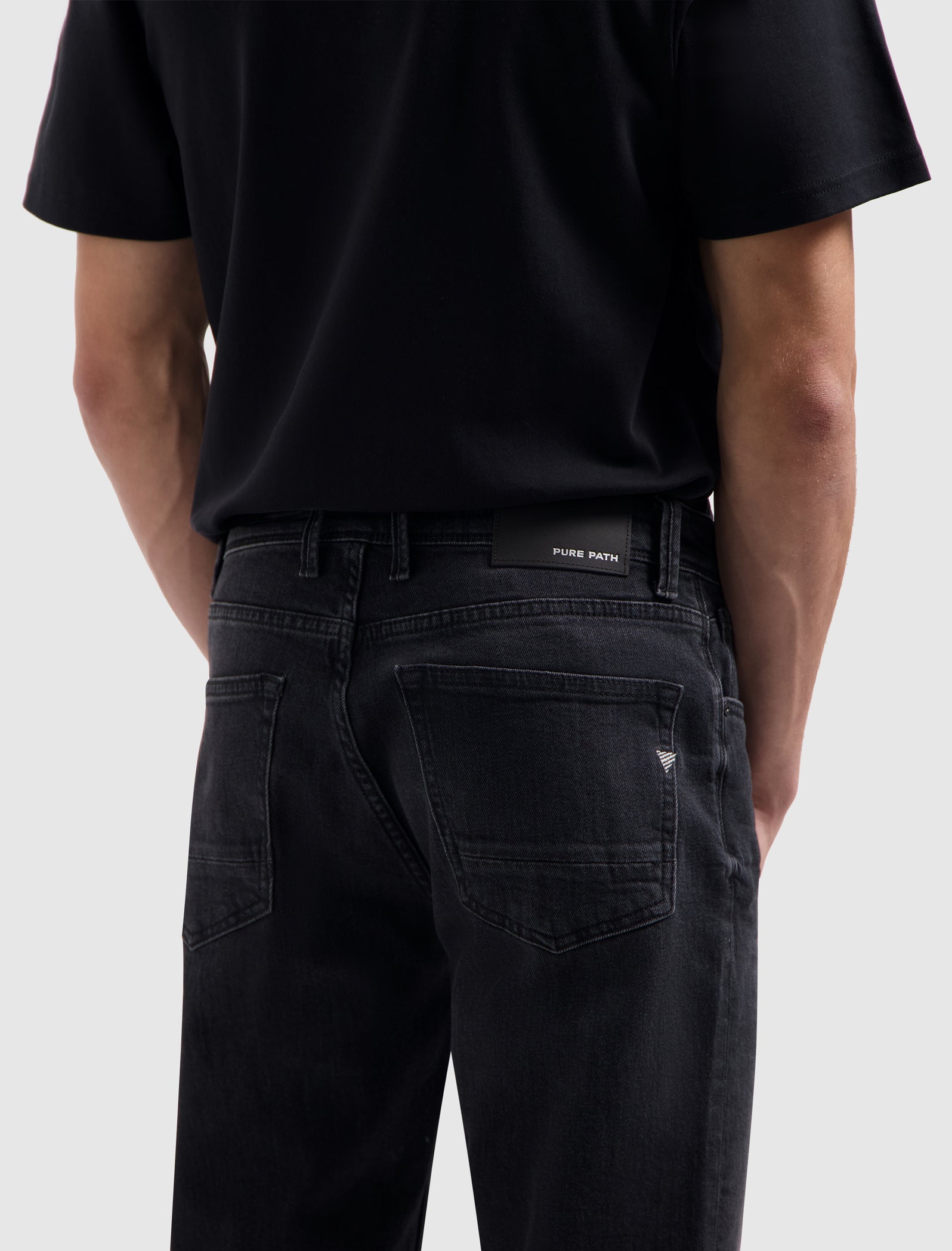 The Ryan Slim Fit Jeans | Denim Dark Grey