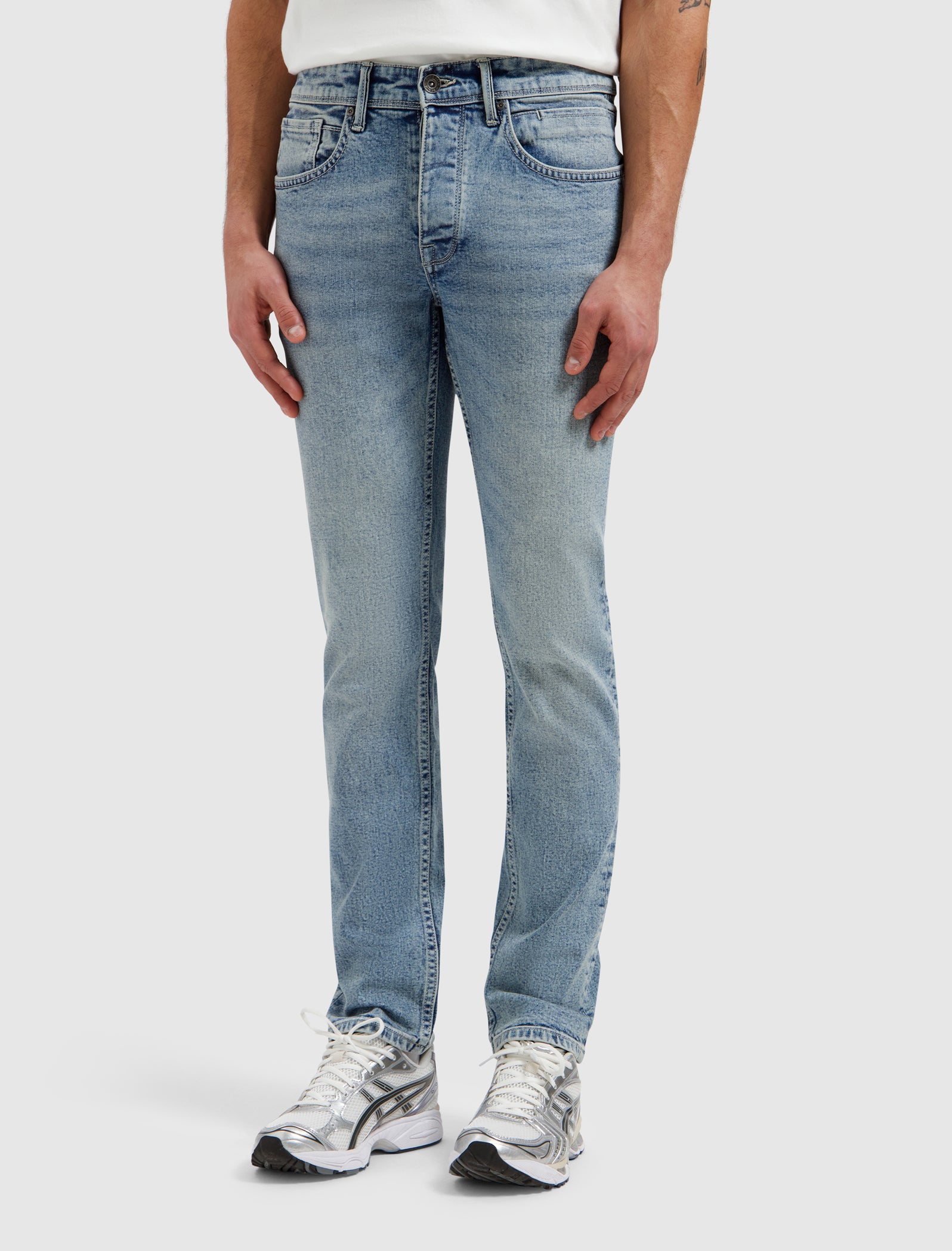 The Ryan Slim Fit Jeans | Denim Light Blue
