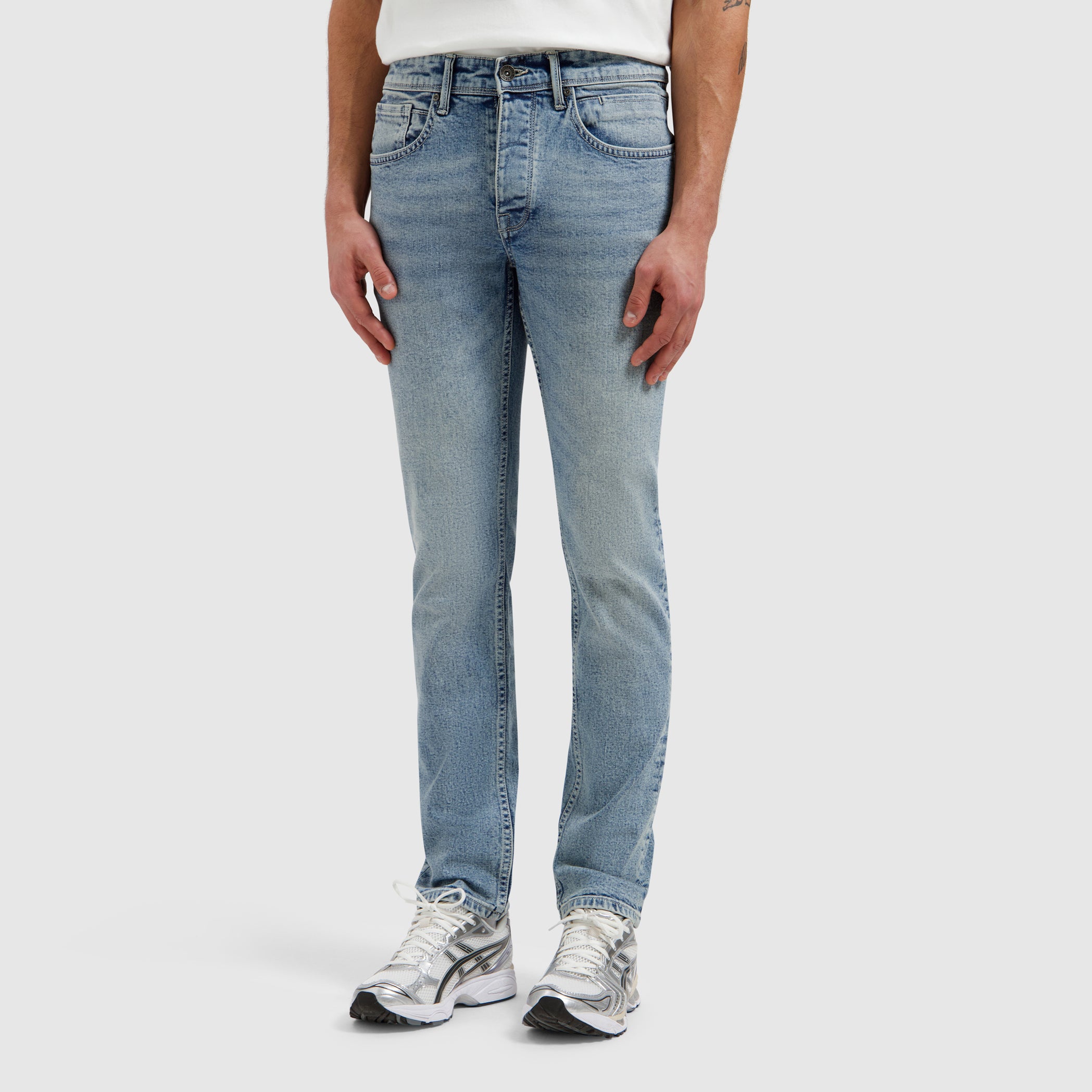 The Ryan Slim Fit Jeans | Denim Light Blue