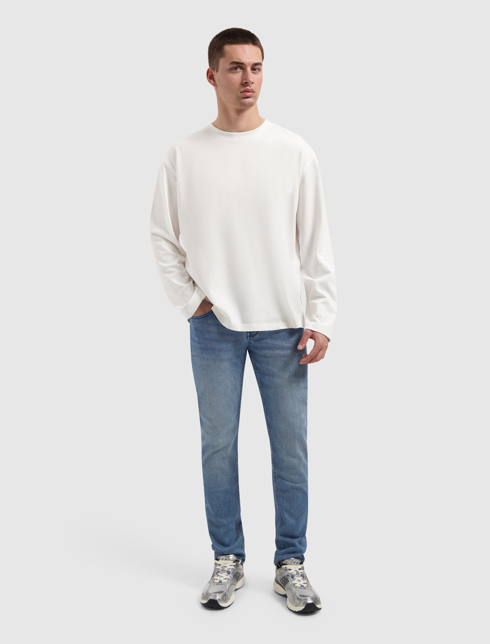 The Ryan Slim Fit Jeans | Denim Mid Blue