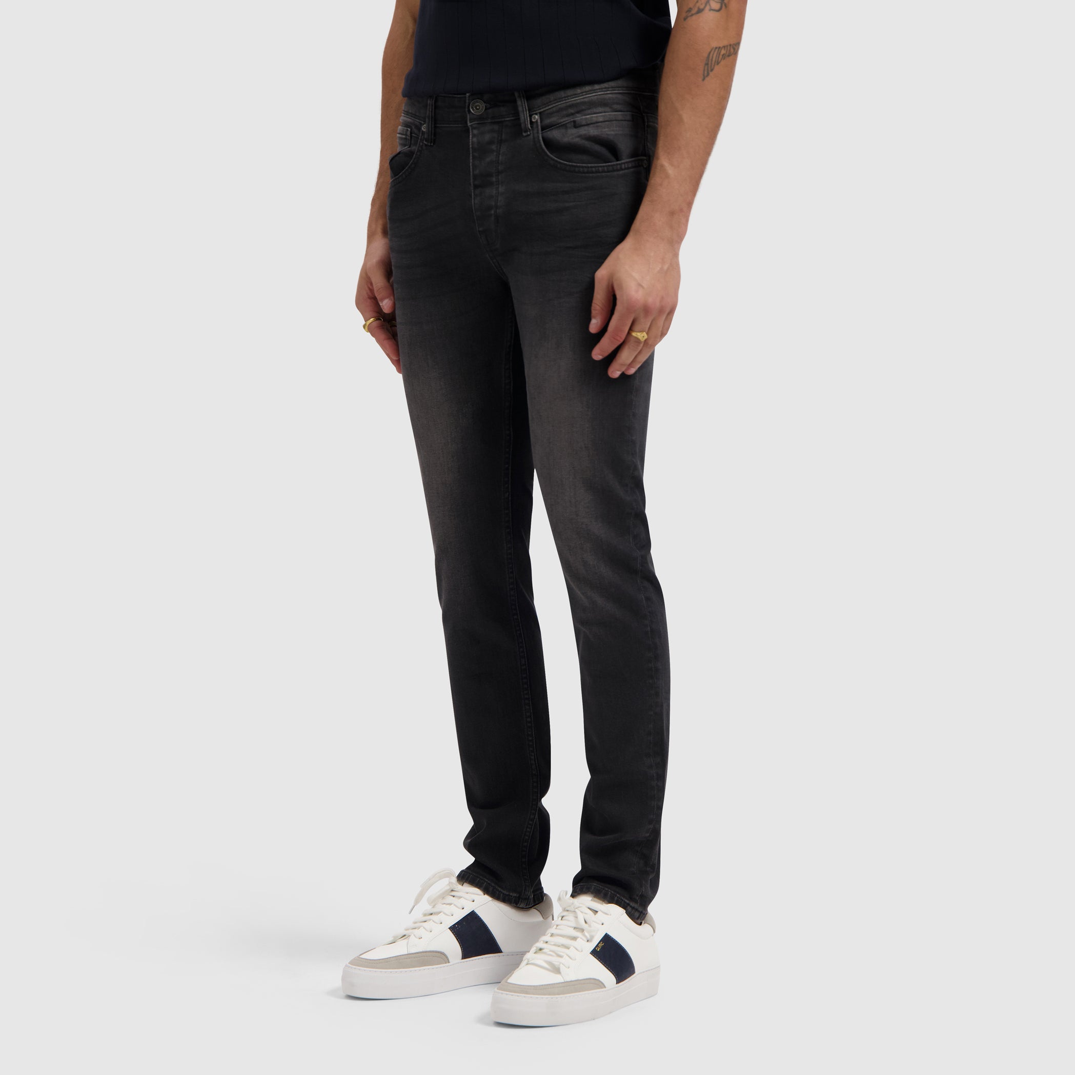 The Ryan Slim Fit Jeans | Denim Washed Black