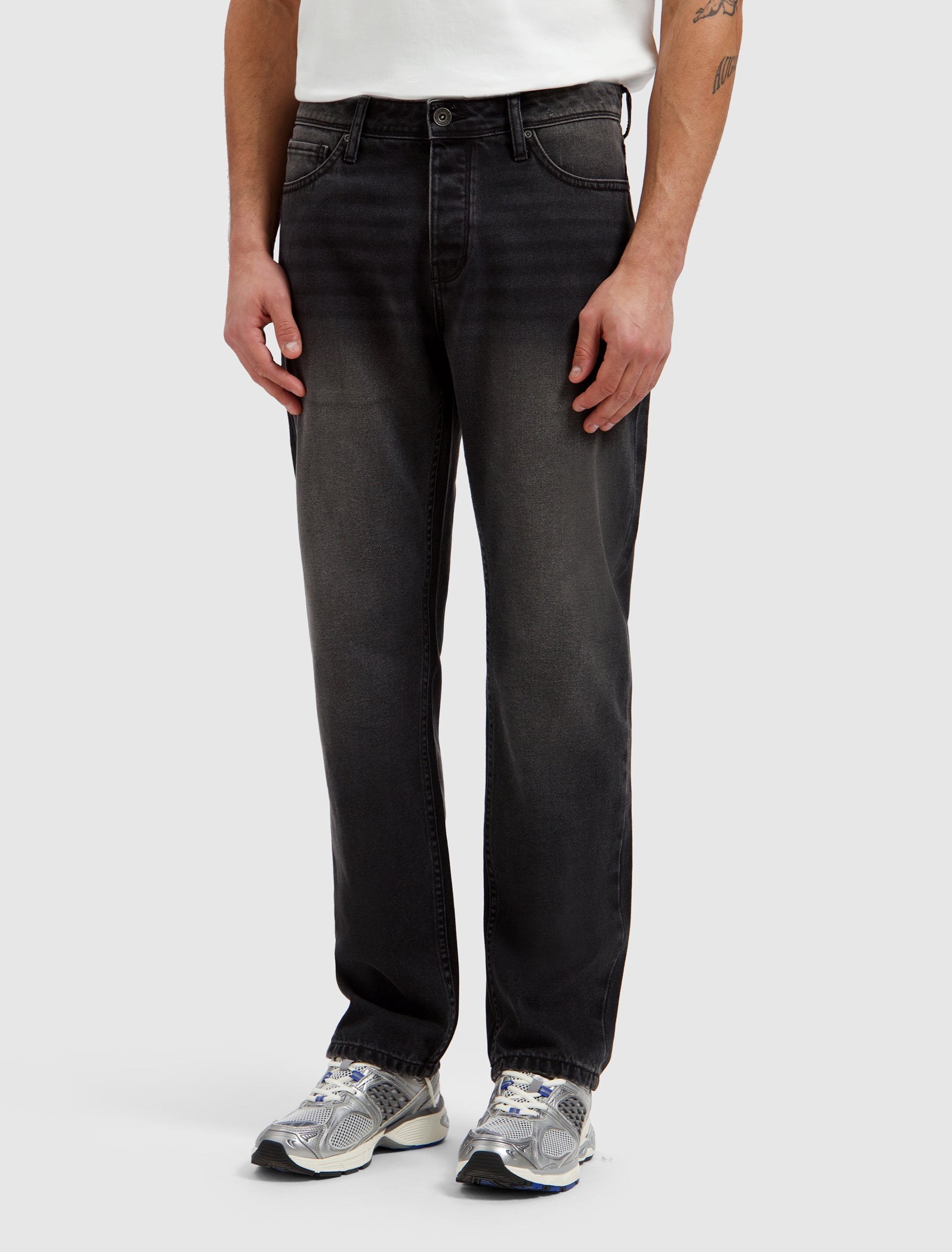 The Eric Regular Fit Jeans | Denim Washed Black