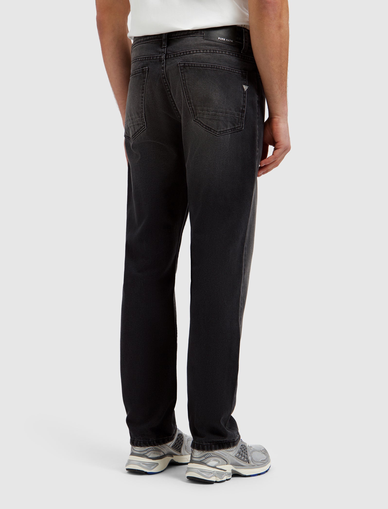 The Eric Regular Fit Jeans | Denim Washed Black