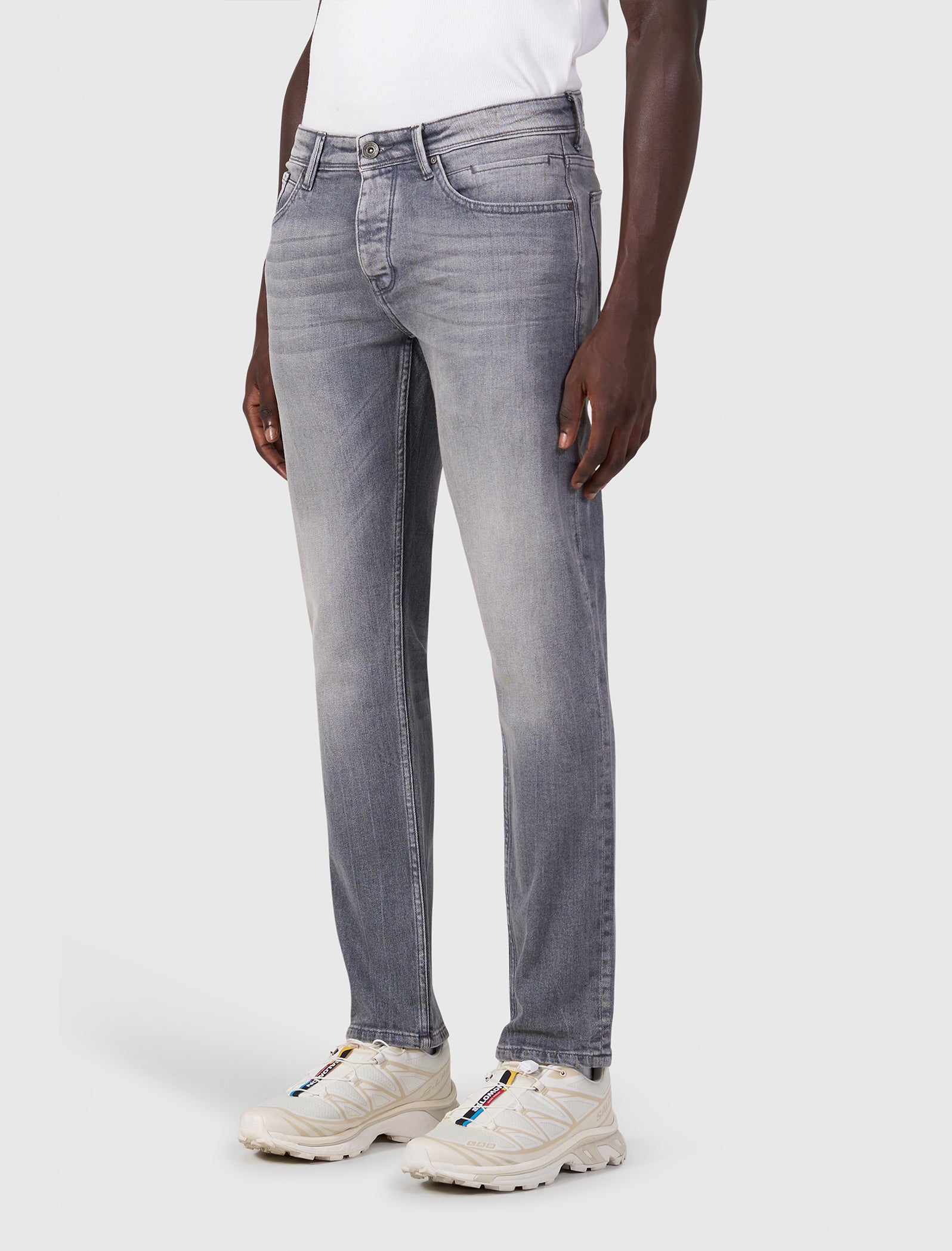 The Ryan Slim Fit Jeans | Denim Mid Grey