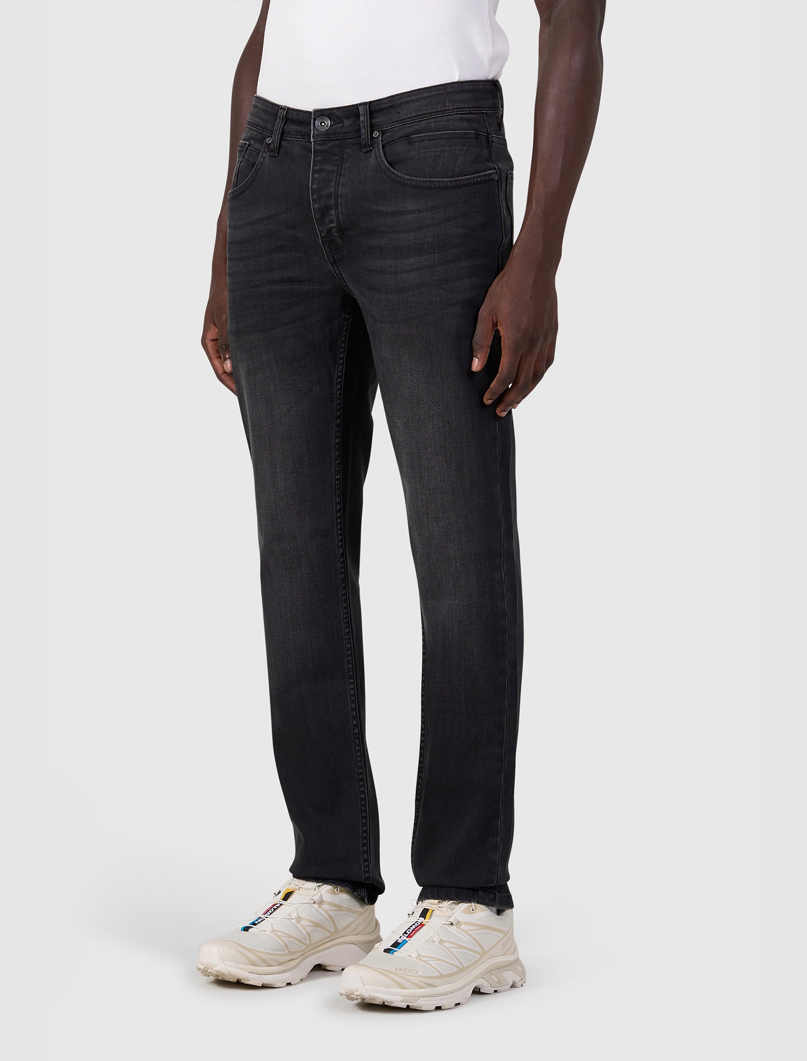 The Ryan Slim Fit Jeans | Denim Washed Black